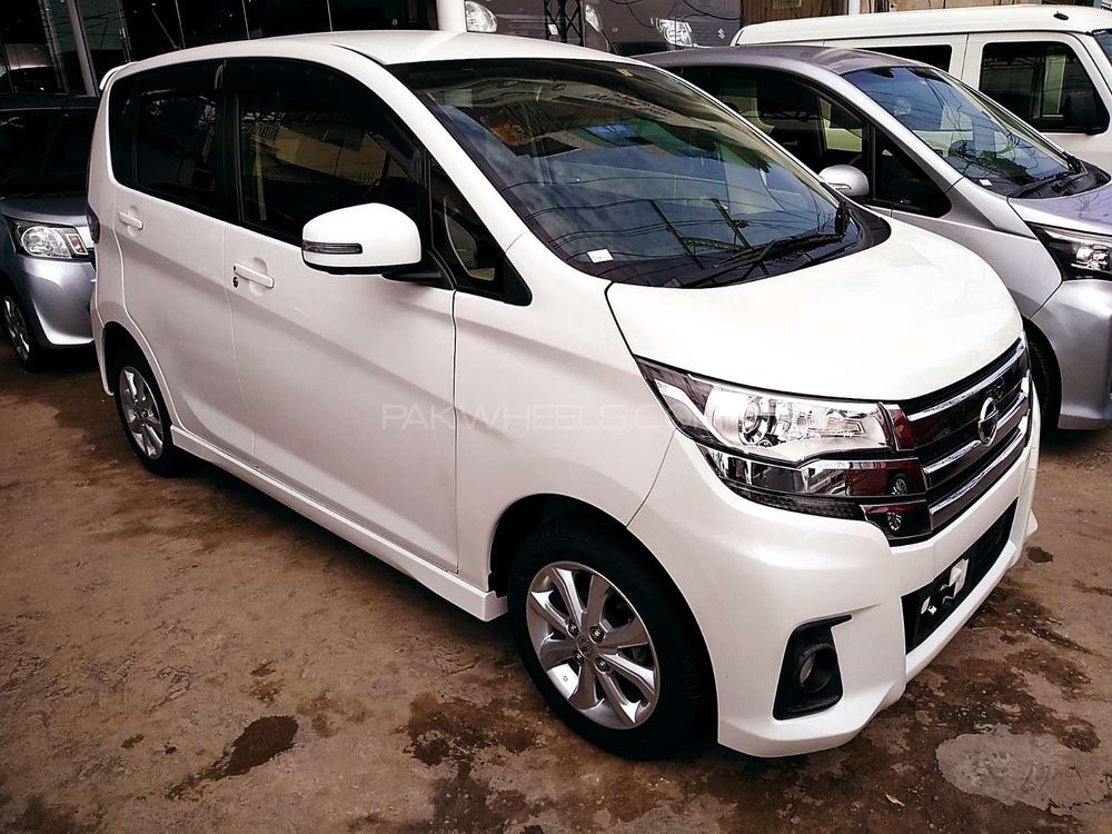 Nissan Dayz Highway Star 2017 for Sale in Rawalpindi Nissan Dayz Highway Star 2017 for Sale in Rawalpindi Image-3