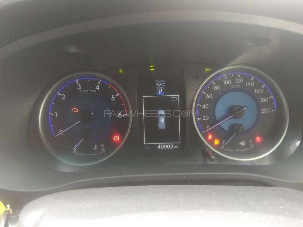 Toyota Hilux 2017 for Sale in Karachi Toyota Hilux 2017 for Sale in Karachi Image-5