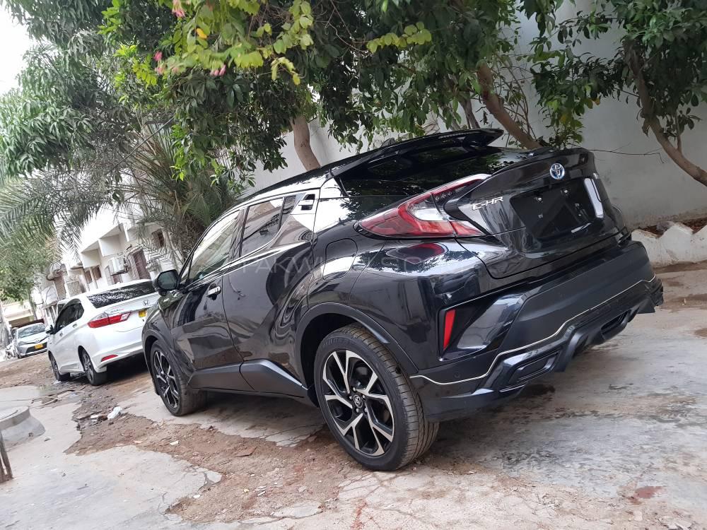 Toyota C-HR 2016 for Sale in Karachi Toyota C-HR 2016 for Sale in Karachi Image-17