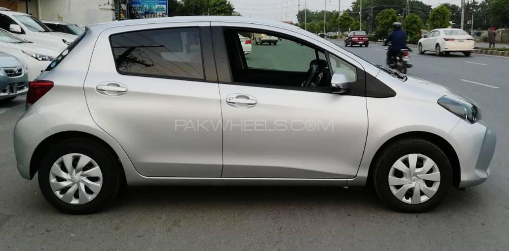 Toyota Vitz 2015 for Sale in Lahore Toyota Vitz 2015 for Sale in Lahore Image-6