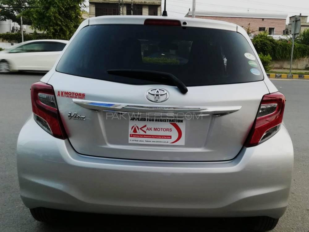 Toyota Vitz 2015 for Sale in Lahore Toyota Vitz 2015 for Sale in Lahore Image-12