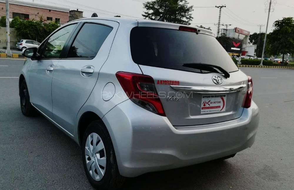 Toyota Vitz 2015 for Sale in Lahore Toyota Vitz 2015 for Sale in Lahore Image-13