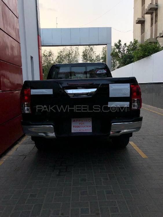 Toyota Hilux 2021 for Sale in Karachi Toyota Hilux 2021 for Sale in Karachi Image-5