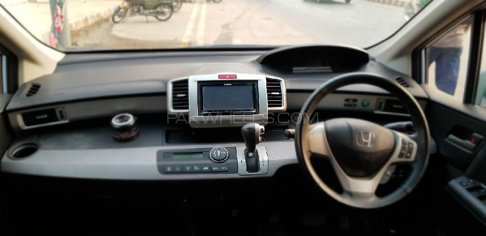 Honda Freed 2012 for Sale in Karachi Honda Freed 2012 for Sale in Karachi Image-4