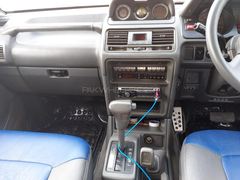 Mitsubishi Pajero 1992 for Sale in Rawalpindi Mitsubishi Pajero 1992 for Sale in Rawalpindi Image-11