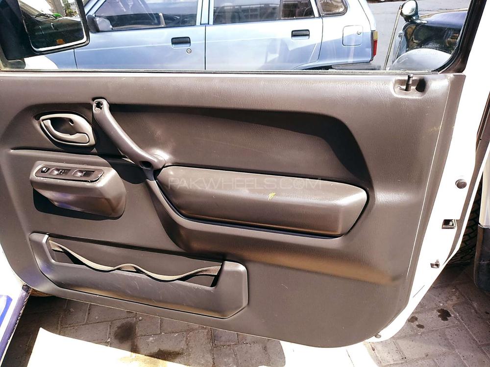 Suzuki Jimny 2011 for Sale in Rawalpindi Suzuki Jimny 2011 for Sale in Rawalpindi Image-7