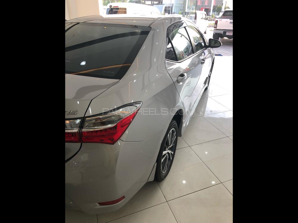 Toyota Corolla 2019 for Sale in Peshawar Toyota Corolla 2019 for Sale in Peshawar Image-4