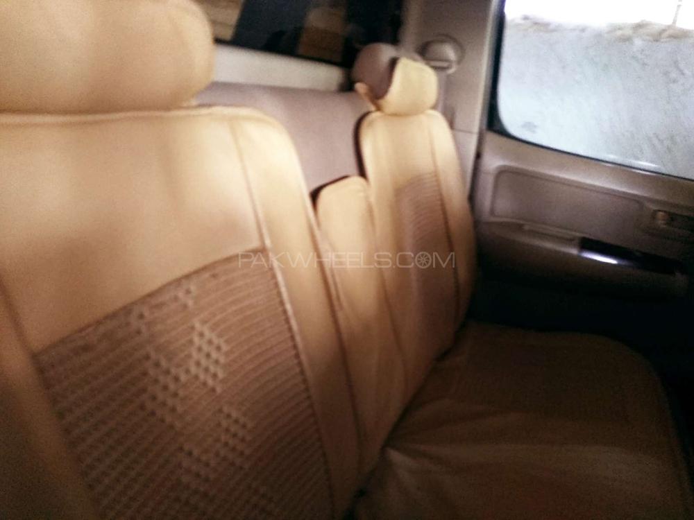Toyota Hilux 2005 for Sale in Rawalpindi Toyota Hilux 2005 for Sale in Rawalpindi Image-11