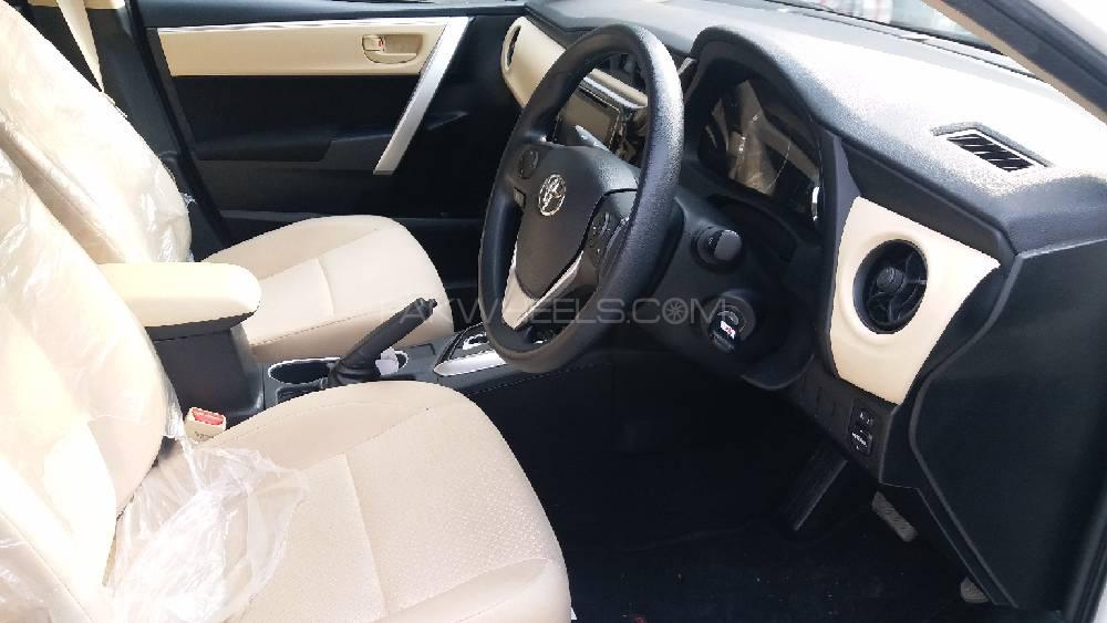 Toyota Corolla 2018 for Sale in Lahore Toyota Corolla 2018 for Sale in Lahore Image-10