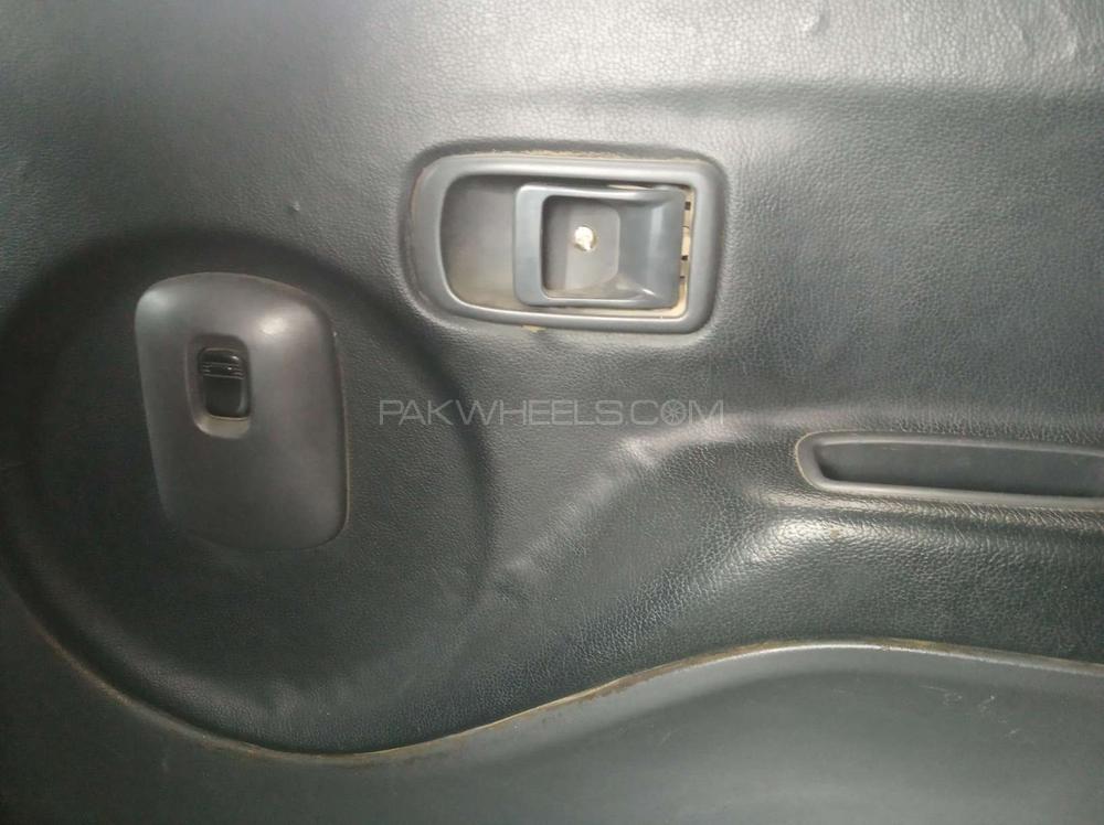 Toyota Cami 2001 for Sale in Karachi Toyota Cami 2001 for Sale in Karachi Image-13