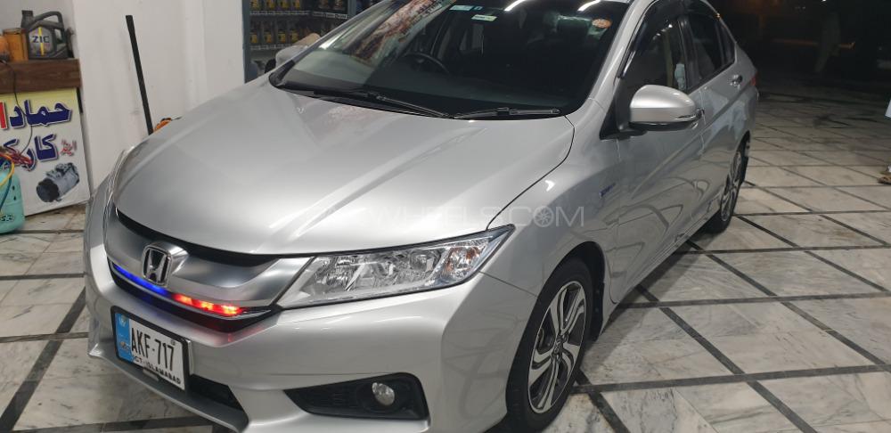 Honda Grace Hybrid 2015 for Sale in Wah cantt Image-1