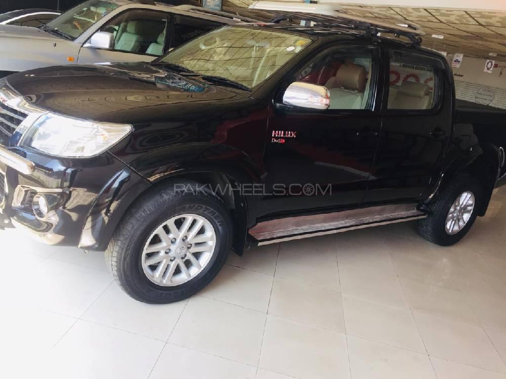 ٹویوٹا ہائیلکس 2015 for Sale in اسلام آباد ٹویوٹا ہائیلکس 2015 for Sale in اسلام آباد Image-5