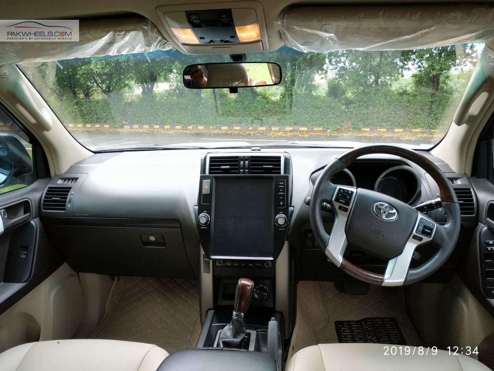 Toyota Prado 2011 for Sale in Lahore Toyota Prado 2011 for Sale in Lahore Image-7