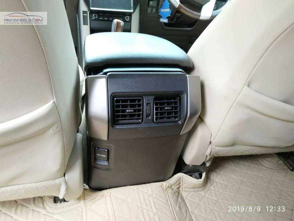 Toyota Prado 2011 for Sale in Lahore Toyota Prado 2011 for Sale in Lahore Image-11