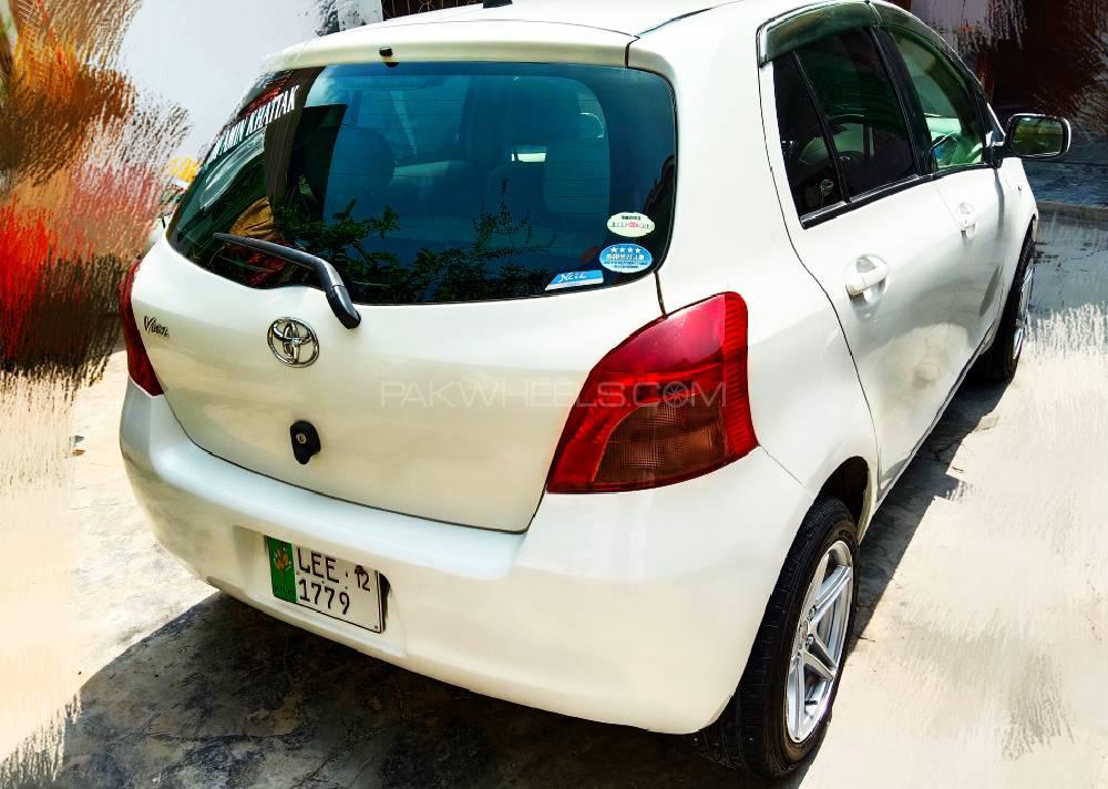Toyota Vitz 2007 for Sale in Malakand Agency Image-1