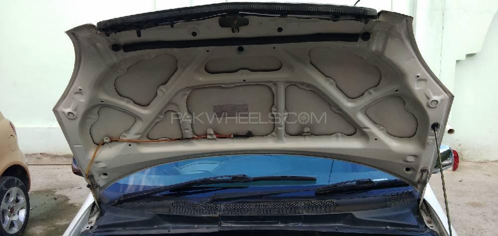 Toyota Vitz 2000 for Sale in Swat Toyota Vitz 2000 for Sale in Swat Image-7