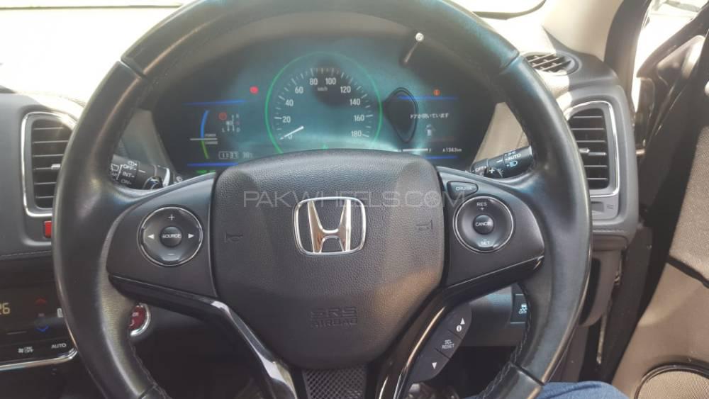 Honda Vezel 2015 for Sale in Islamabad Honda Vezel 2015 for Sale in Islamabad Image-6