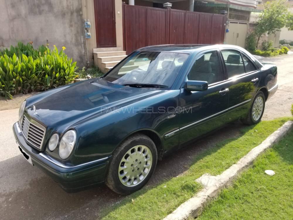 Mercedes Benz E Class 1996 for Sale in Peshawar Image-1