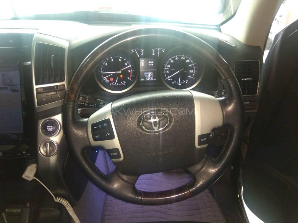 Toyota Land Cruiser 2012 for Sale in Karachi Toyota Land Cruiser 2012 for Sale in Karachi Image-7