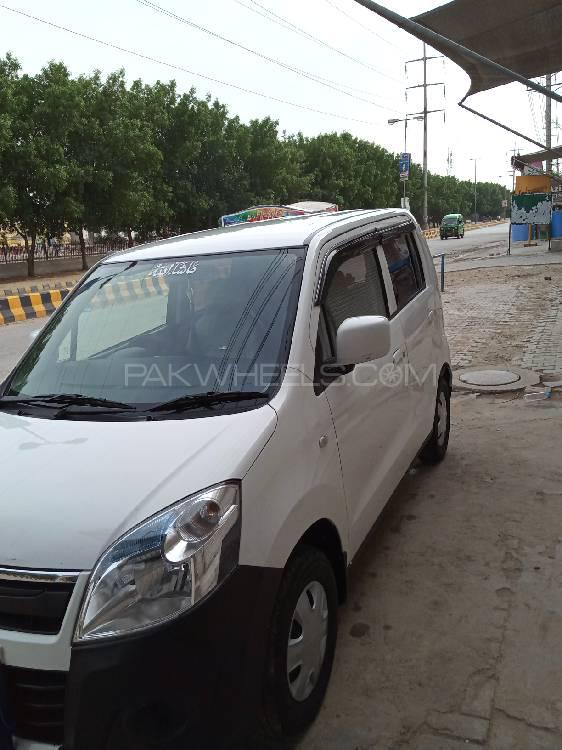 Suzuki Wagon R 2017 for Sale in Okara Suzuki Wagon R 2017 for Sale in Okara Image-5