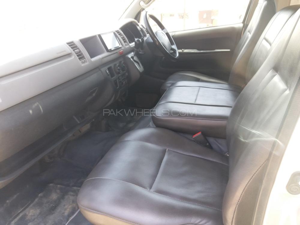 Toyota Hiace 2011 for Sale in Layyah Image-1