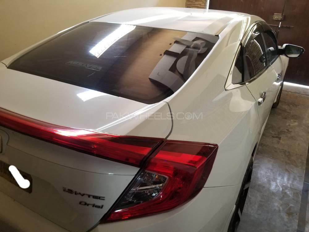 Honda Civic 2017 for Sale in Hyderabad Image-1