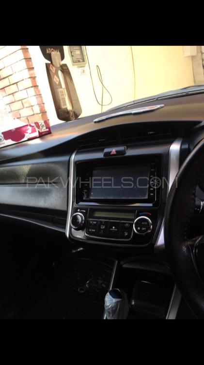 Toyota Corolla Fielder 2013 for Sale in Peshawar Toyota Corolla Fielder 2013 for Sale in Peshawar Image-9