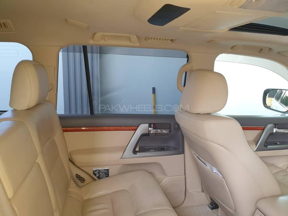 Toyota Land Cruiser 2012 for Sale in Islamabad Toyota Land Cruiser 2012 for Sale in Islamabad Image-6