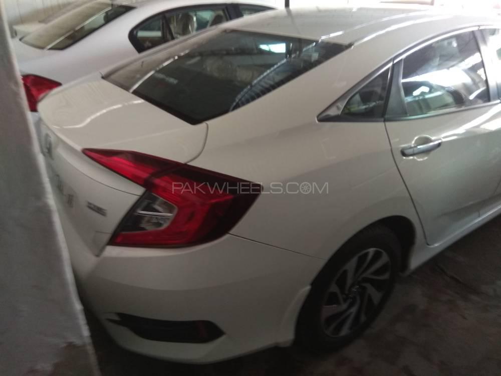 Honda Civic 2017 for Sale in Bahawalpur Honda Civic 2017 for Sale in Bahawalpur Image-7
