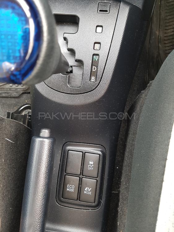 Toyota Aqua 2015 for Sale in Lahore Toyota Aqua 2015 for Sale in Lahore Image-12