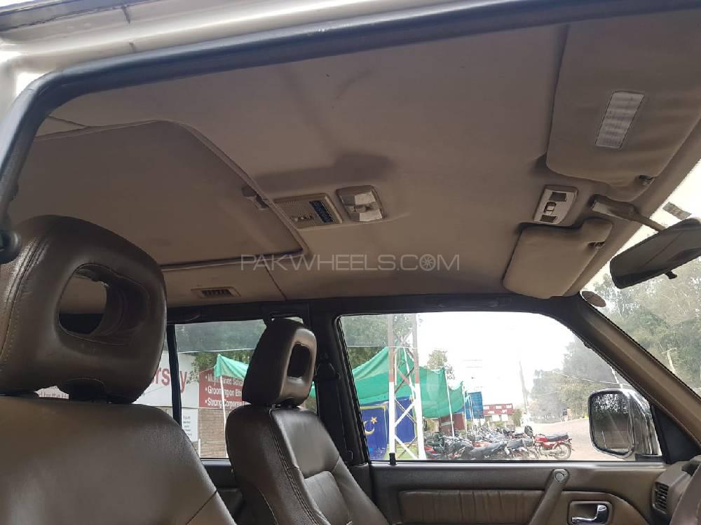 مٹسوبیشی پجیرو 1992 for Sale in لاہور مٹسوبیشی پجیرو 1992 for Sale in لاہور Image-18