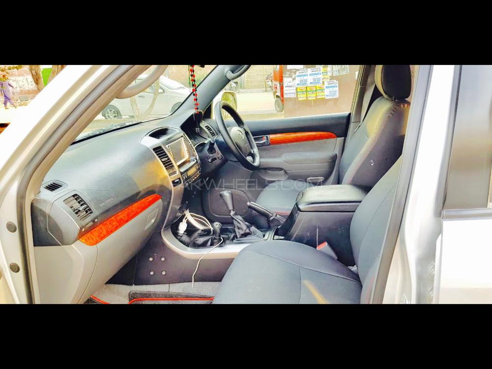 Toyota Prado 2005 for Sale in Lahore Toyota Prado 2005 for Sale in Lahore Image-4