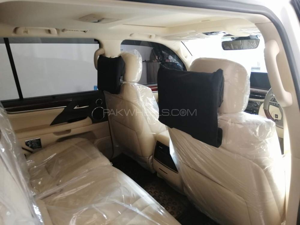 لیکزس ایل ایکس سیریز 2016 for Sale in کراچی لیکزس ایل ایکس سیریز 2016 for Sale in کراچی Image-12