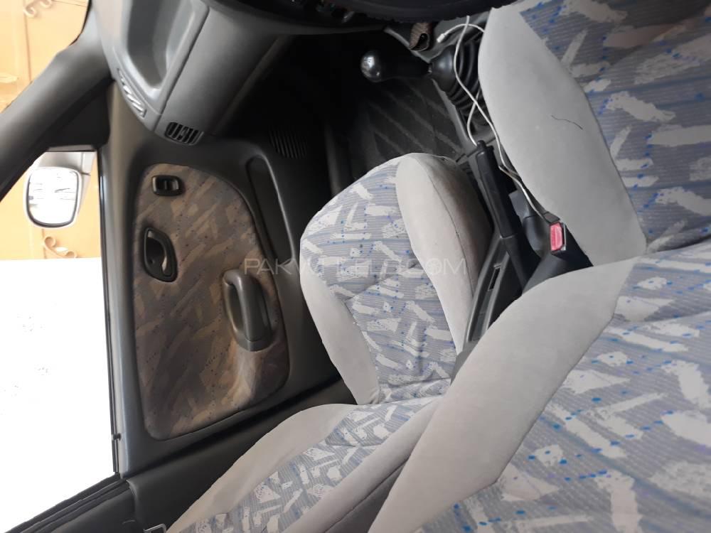 Suzuki Baleno 2005 for Sale in Peshawar Suzuki Baleno 2005 for Sale in Peshawar Image-2