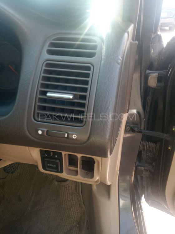 Honda Civic 2005 for Sale in Gujranwala Honda Civic 2005 for Sale in Gujranwala Image-11