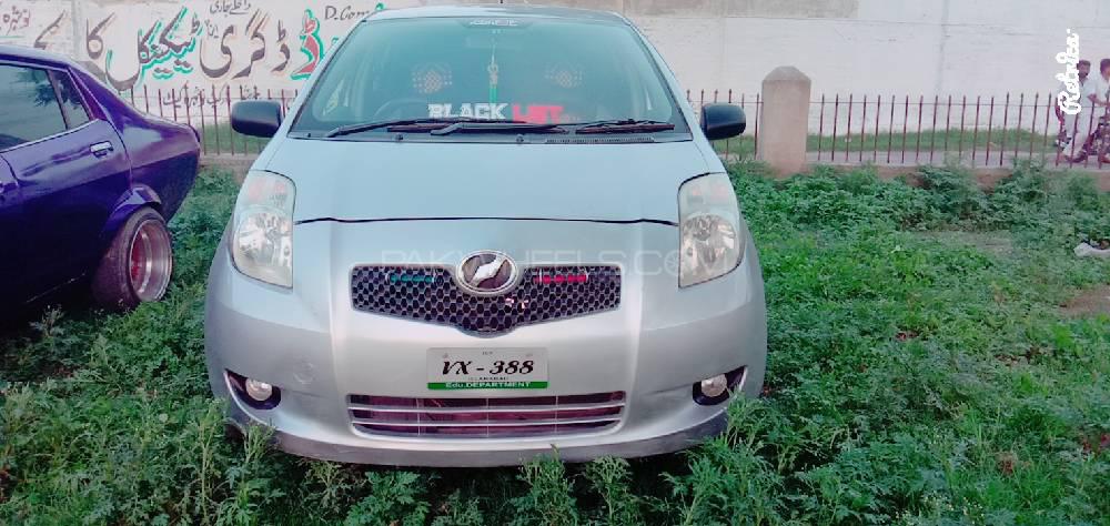 Toyota Vitz 2007 for Sale in Nowshera cantt Image-1