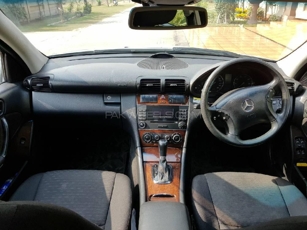 Mercedes Benz C Class 2007 for Sale in Lahore Mercedes Benz C Class 2007 for Sale in Lahore Image-6