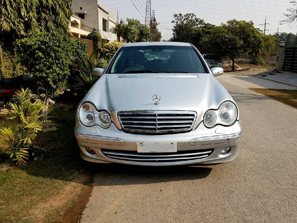 Mercedes Benz C Class 2007 for Sale in Lahore Mercedes Benz C Class 2007 for Sale in Lahore Image-11