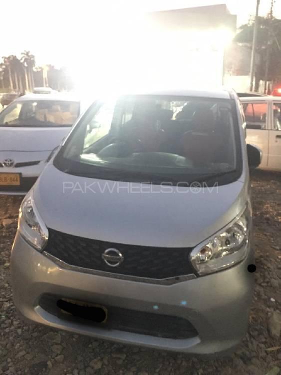نسان ڈیز 2014 for Sale in کراچی نسان ڈیز 2014 for Sale in کراچی Image-4
