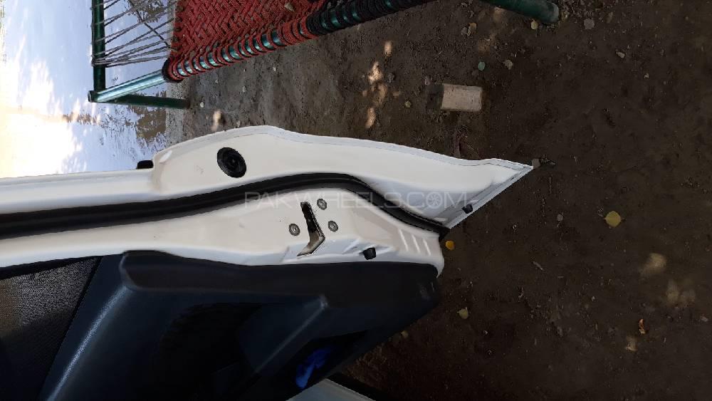 Suzuki Cultus 2017 for Sale in Bahawalpur Suzuki Cultus 2017 for Sale in Bahawalpur Image-4