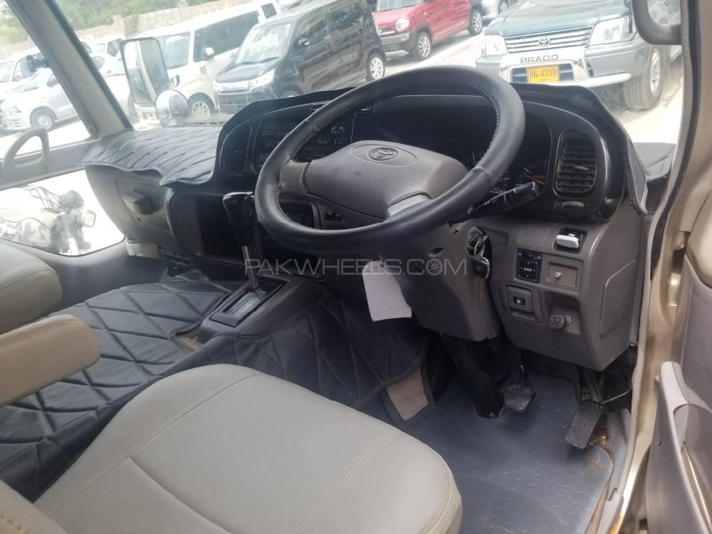 Toyota Coaster 2007 for Sale in Karachi Toyota Coaster 2007 for Sale in Karachi Image-7
