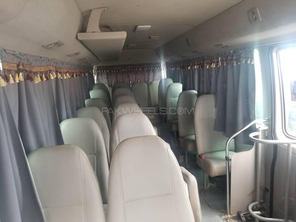 Toyota Coaster 2007 for Sale in Karachi Toyota Coaster 2007 for Sale in Karachi Image-9