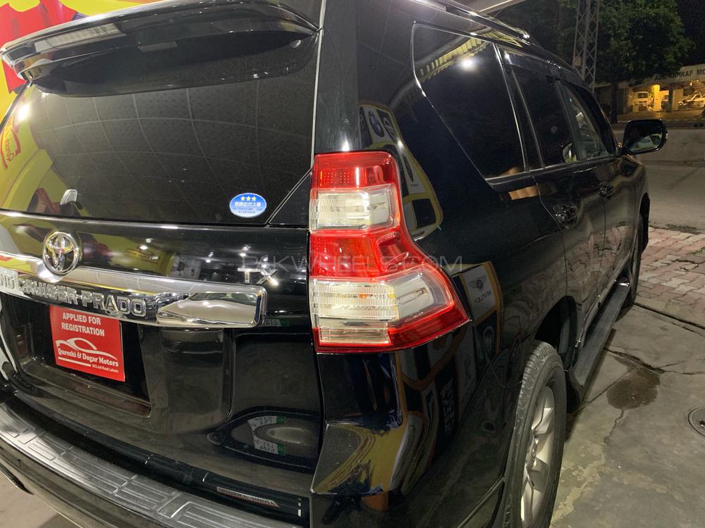 Toyota Prado 2013 for Sale in Lahore Toyota Prado 2013 for Sale in Lahore Image-4