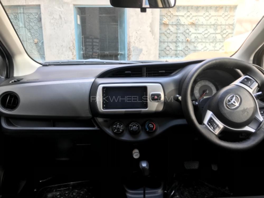 Toyota Vitz 2014 for Sale in Multan Toyota Vitz 2014 for Sale in Multan Image-11