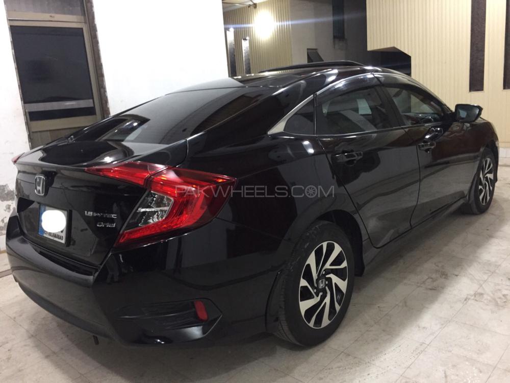 Honda Civic 2018 for Sale in Lahore Honda Civic 2018 for Sale in Lahore Image-9