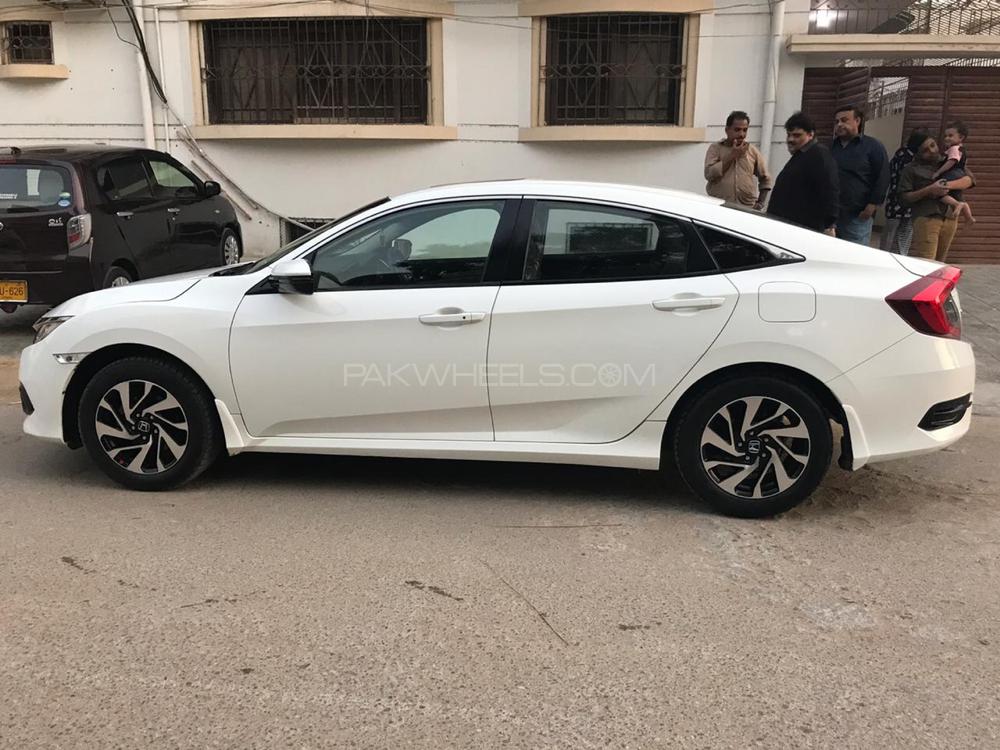 Honda Civic 2018 for Sale in Karachi Honda Civic 2018 for Sale in Karachi Image-3