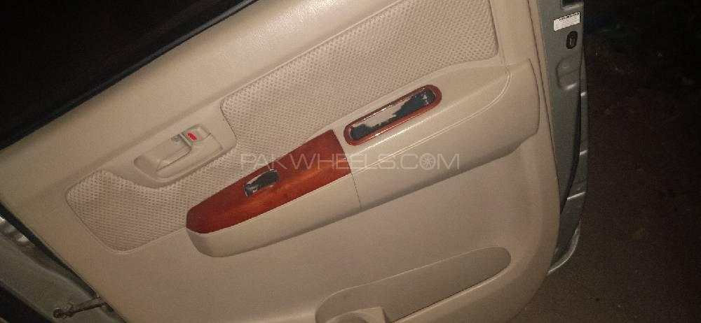 ٹویوٹا ہائیلکس 2005 for Sale in پشاور ٹویوٹا ہائیلکس 2005 for Sale in پشاور Image-7