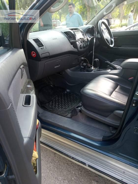 Toyota Hilux 2013 for Sale in Islamabad Toyota Hilux 2013 for Sale in Islamabad Image-15