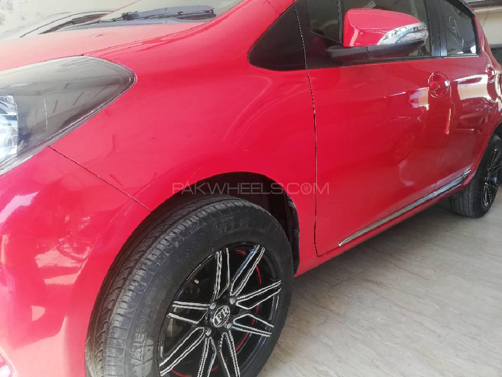 Toyota Vitz 2018 for Sale in Sialkot Toyota Vitz 2018 for Sale in Sialkot Image-6