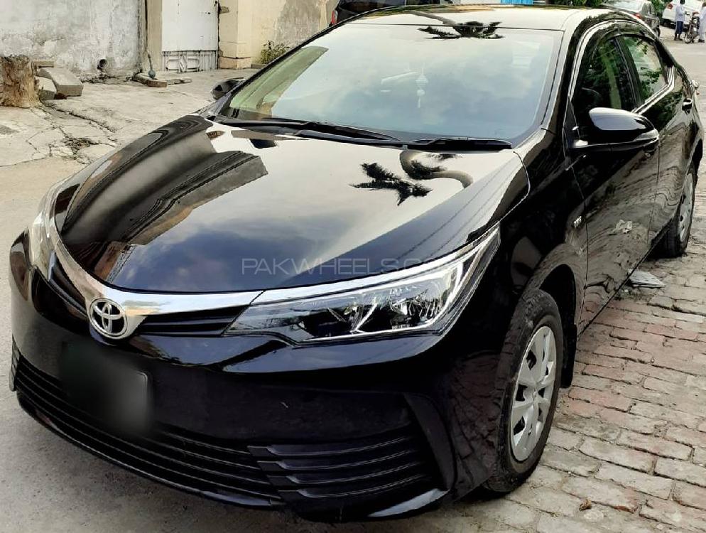Toyota Corolla 2018 for Sale in Pir mahal Image-1